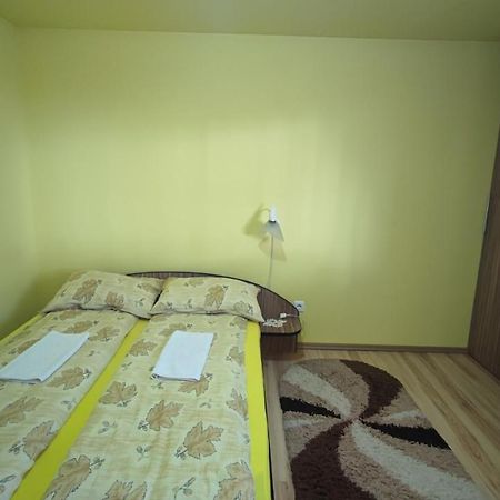 Gabriella Vendeghaz Hotel Lăzarea Buitenkant foto